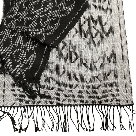 Michael Kors Black and White Patterned  Scarf